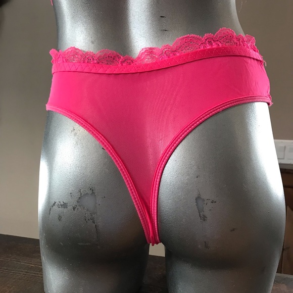 New Lingerie Set - Picture 12 of 13